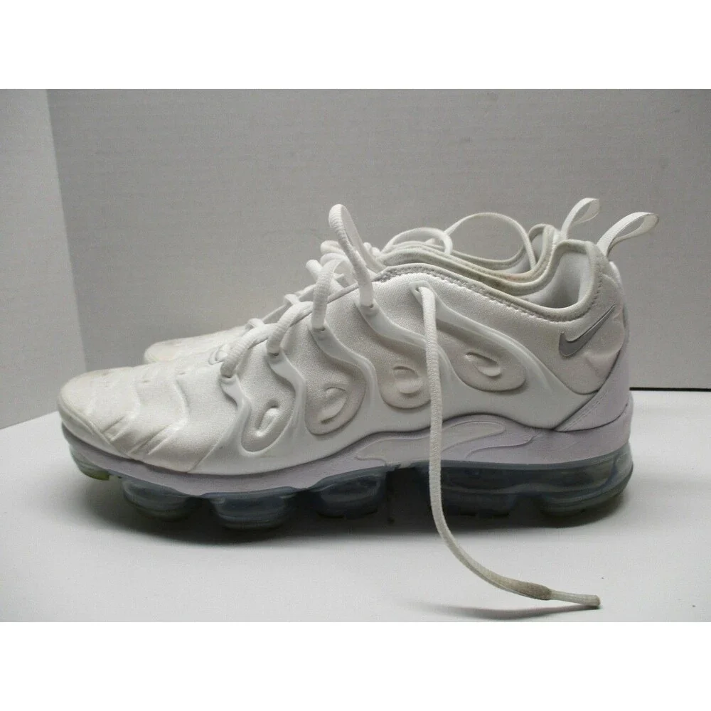 SIZE M 10.5 Nike Air Vapormax Plus Triple White Pure Platinum 924453-100